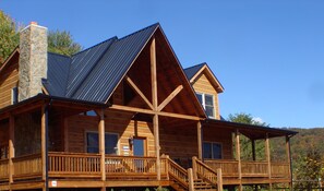 Exterior - A Heavenly View - 2BR/2BA Hot Tub, Gas F/P, Pets, Near West Jefferson (West Jefferson)