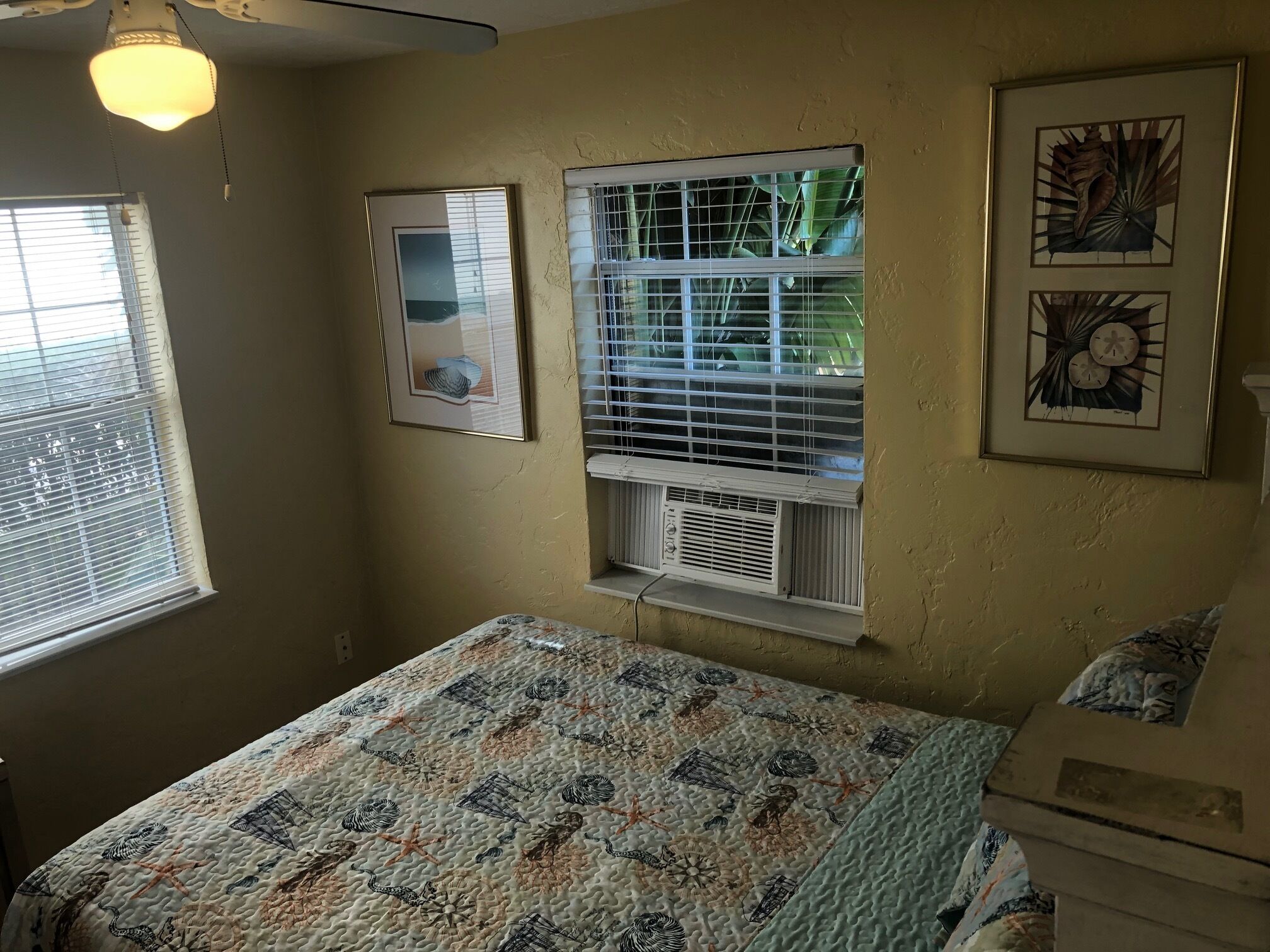 1bdr/1bath Beachside Apt, Steps from Door to Sand n Shore!