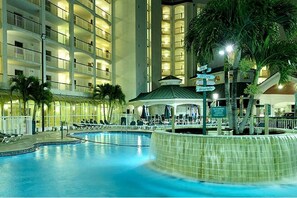 Pool - Condo with 2 Bedrooms, 2 Bathrooms, Sleeps 6 Comfortably, Side View Room (Cocoa Beach)