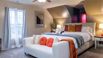 6 bedrooms, desk, iron/ironing board, travel crib