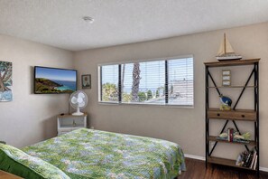 2 bedrooms, iron/ironing board, travel cot, WiFi