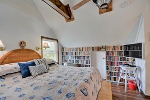 3 soverom, strykejern/-brett, reiseseng for barn og wi-fi