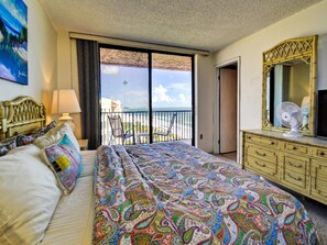 3 bedrooms, iron/ironing board, Internet, bed sheets - Madeira Towers 601 Beach front with spectacular views (Madeira Beach)