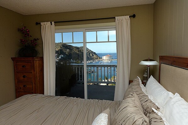 3 chambres, fer et planche à repasser, lit de bébé portatif, Wi-Fi