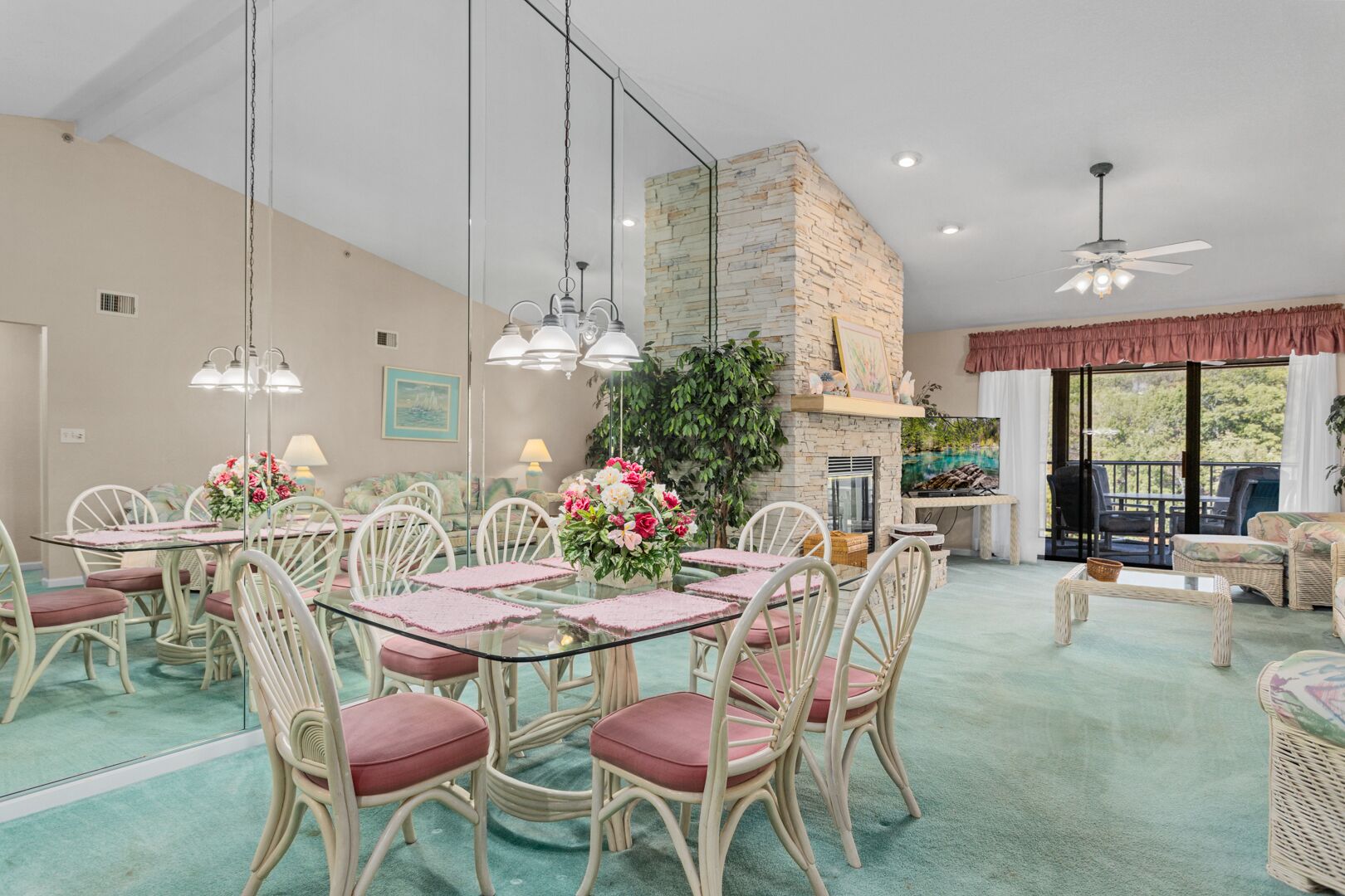 Lazy Days T-12 - Spacious Waterfront Condo!