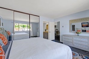 2 bedrooms, iron/ironing board, travel cot, WiFi