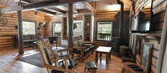 Log Cabin Lodge with Indoor Heated Pool