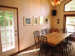 Dining - Comfortable & Spacious Ski-In/Ski-Out Cabin (Whitefish)