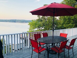 Outdoor dining - Lakefront Margaritaville- Private Dock, 2 Decks, Firepit, Main Channel View (Osage Beach)