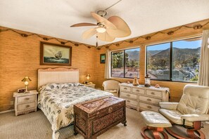 2 habitaciones, tabla de planchar con plancha, cuna de viaje y wifi