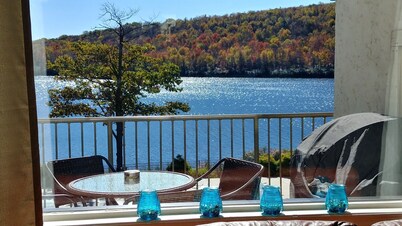 Ooh La La. Big Boulder SKI 🎿,  Beach🌴, Hiking, Biking, Lake activities