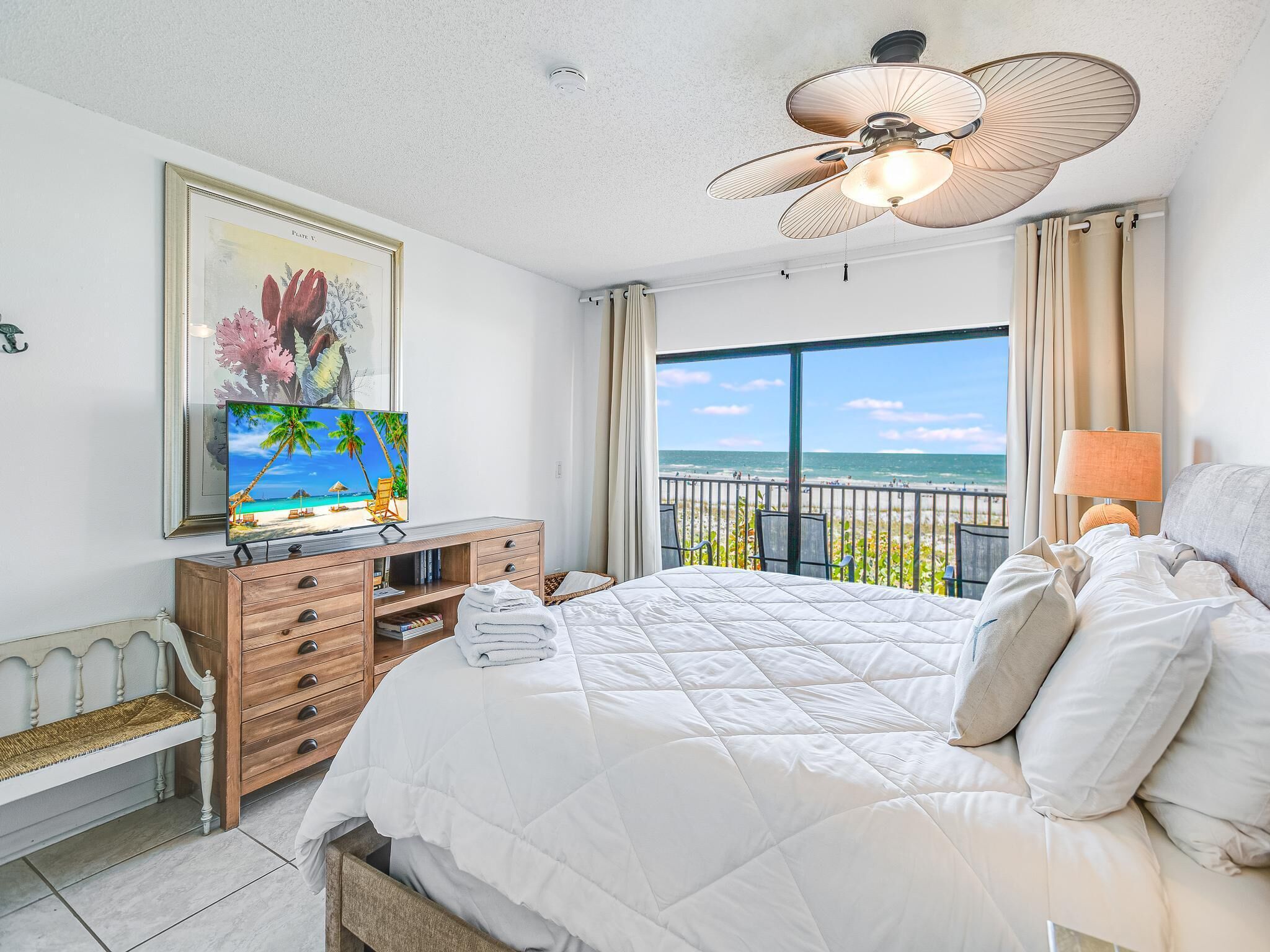 3 bedrooms, iron/ironing board, Internet, bed sheets