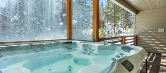 Sonenalp 1st-Floor Combo | 6BR/6BA | Private Hot Tub, Sauna; Easy Walk to Canyon