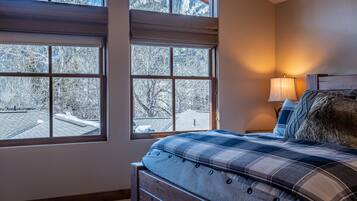 3 chambres, bureau, fer et planche Ă repasser, Wi-Fi gratuit