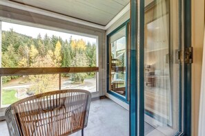 Terrace/patio - Greystone Lodge 408 Ski-in/Out by Acer Vacations (Whistler)