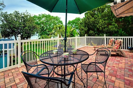 Dunedin Private vacation home