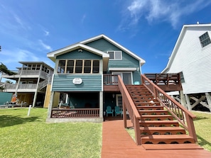 Exterior - Blind Mullet: Family friendly, den, decks, deep water private dock. (Ocracoke)