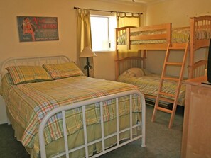 2 bedrooms, iron/ironing board, travel cot, WiFi