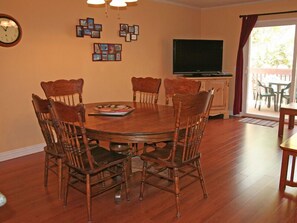 Dining - 57 Sol Vista - Two bedroom condo with golf cart and pool. (Avalon)