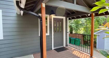 Walk-to Nevada City Sweet 1-Bedroom Home