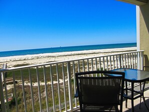 Outdoor dining - Inn at Dauphin Island 408 Incredible Views!! (Dauphin Island)