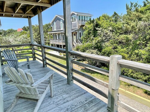 Susan's Island Villa:  Condo convenient to restaurants and shops.