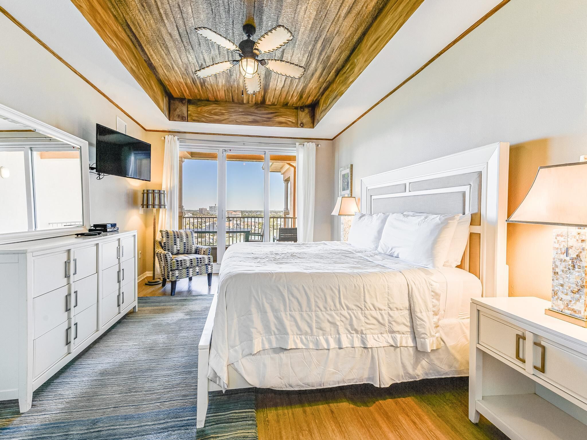 3 Schlafzimmer, Schreibtisch, Bügeleisen/Bügelbrett, Internetzugang