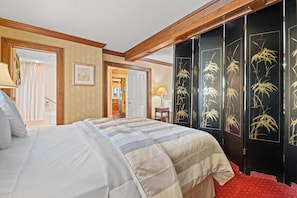 4 bedrooms, iron/ironing board, free WiFi, bed sheets