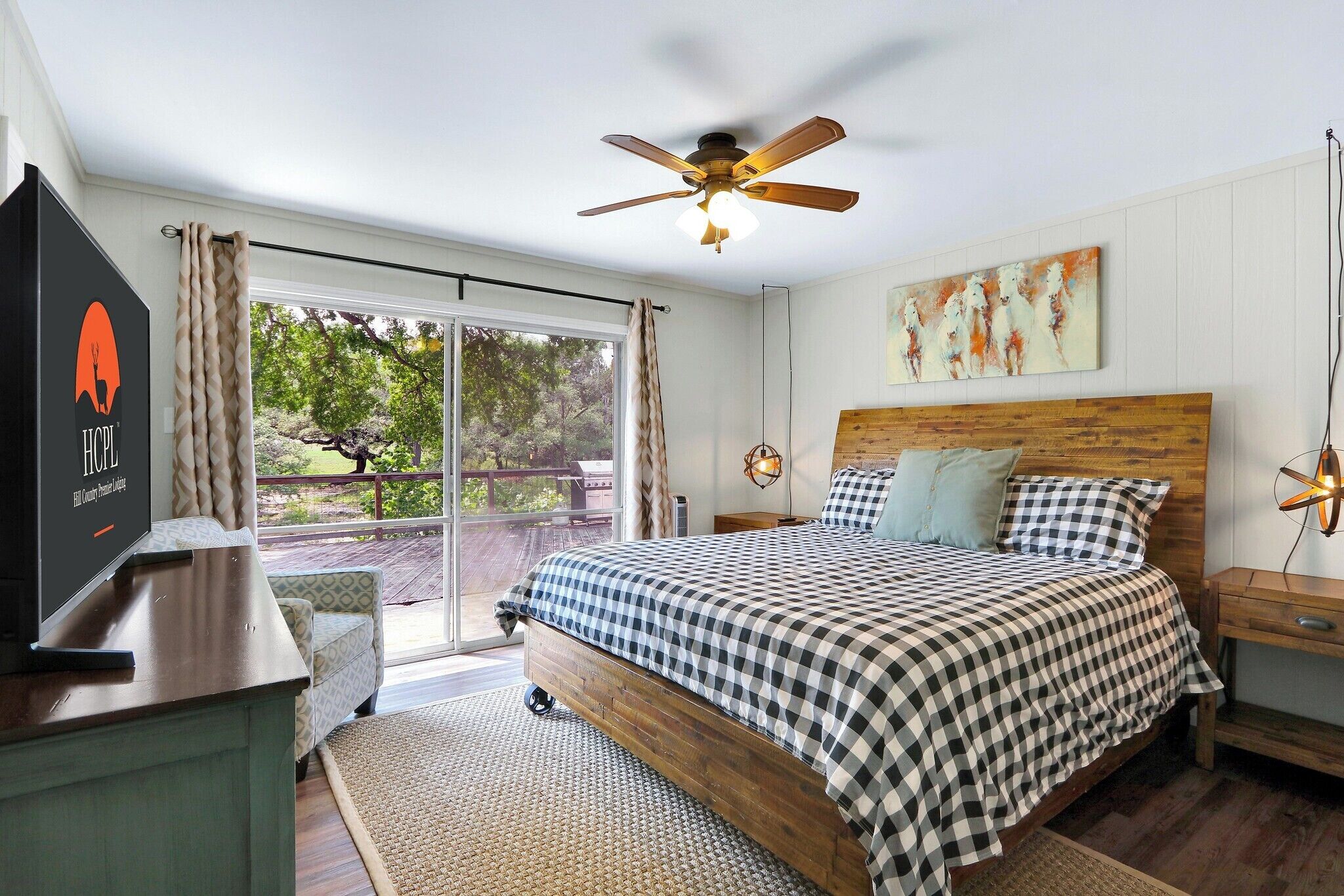 4 多间卧室、熨斗/熨衣板、WiFi、床单