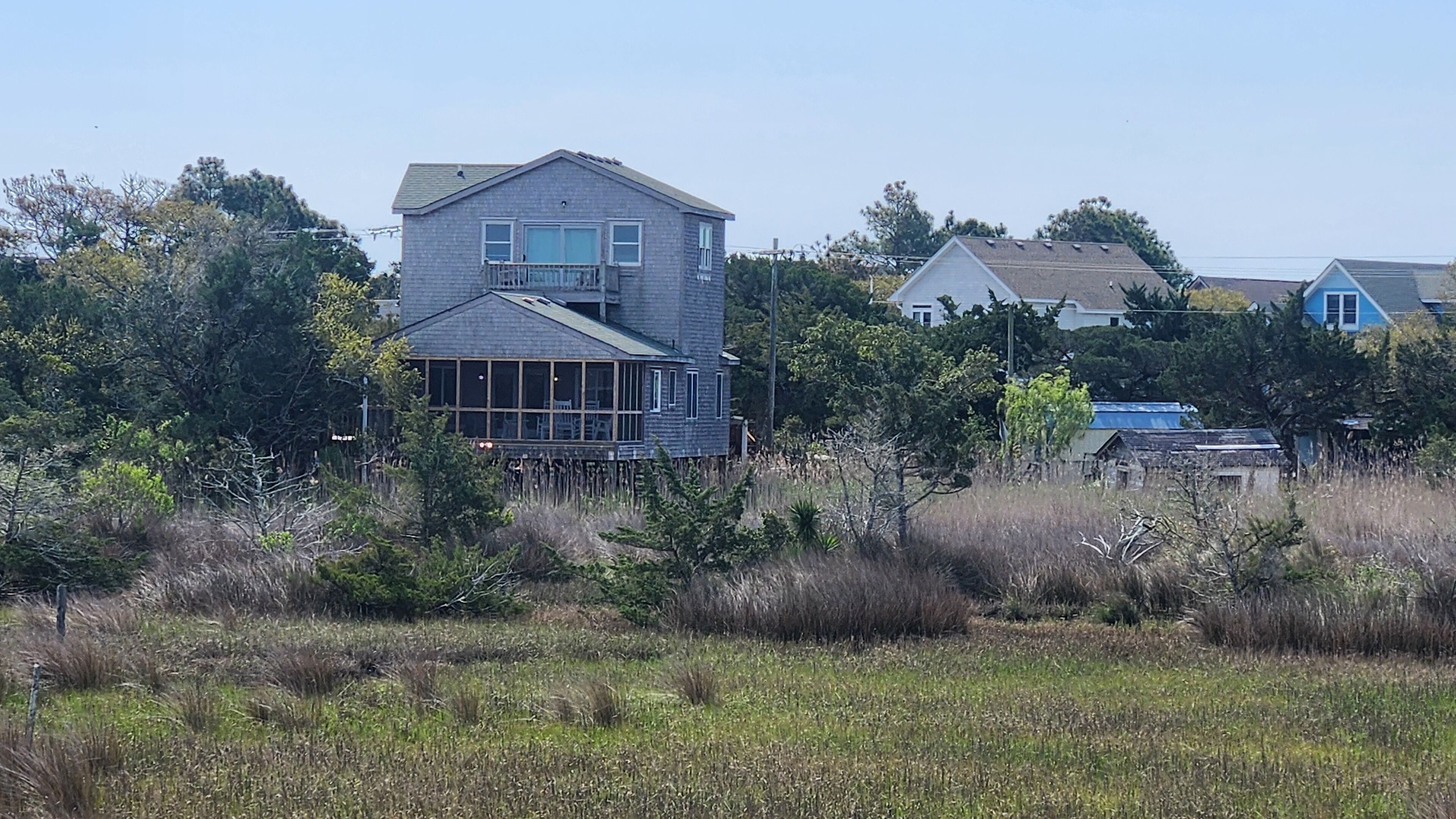 Ford Cottage:  Beautiful marsh views with a large screened porch.