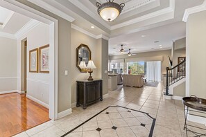 Interior - Homestead Hawthorne: Putting Green, Private Pool, Golf View, Near Disney (Kissimmee)