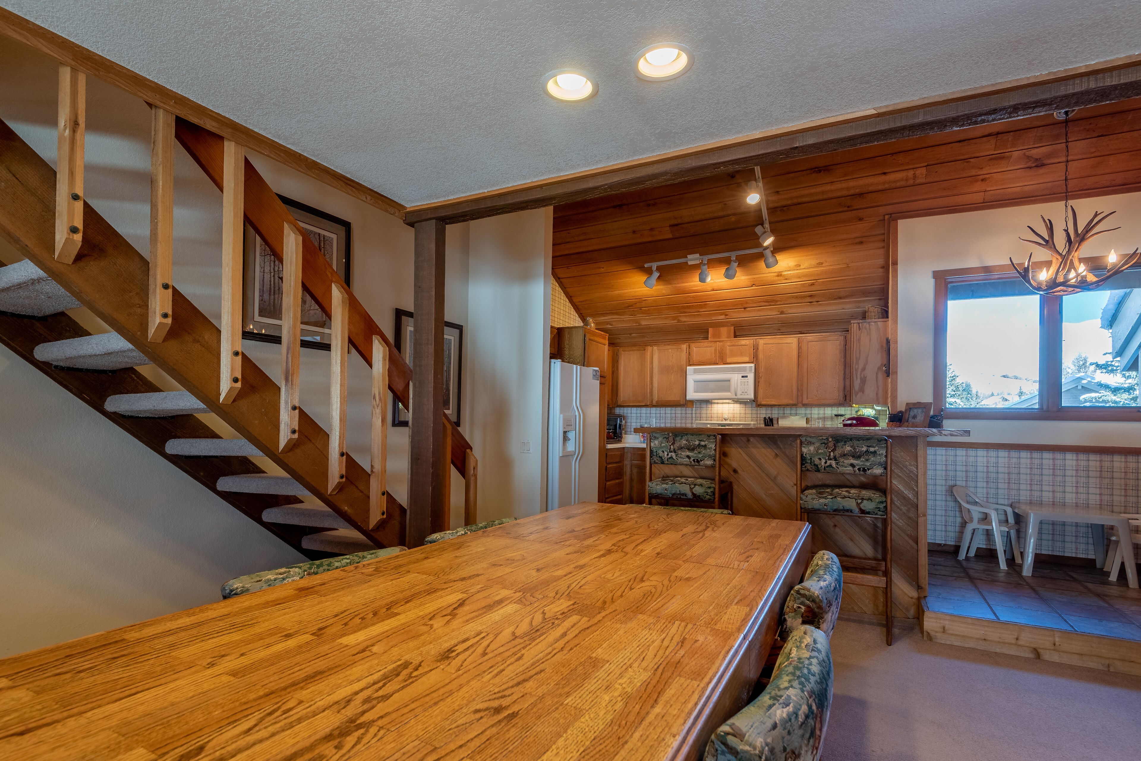 Sunburst Condo 2749 - Comfortable Elkhorn Space Off of Golf Course w/ Mt View