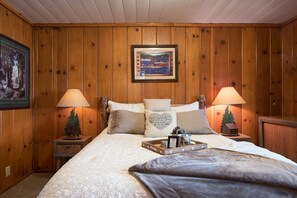 3 chambres, fer et planche à repasser, Wi-Fi gratuit, draps fournis
