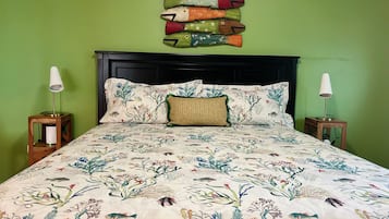 1 bedroom, free WiFi, bed sheets