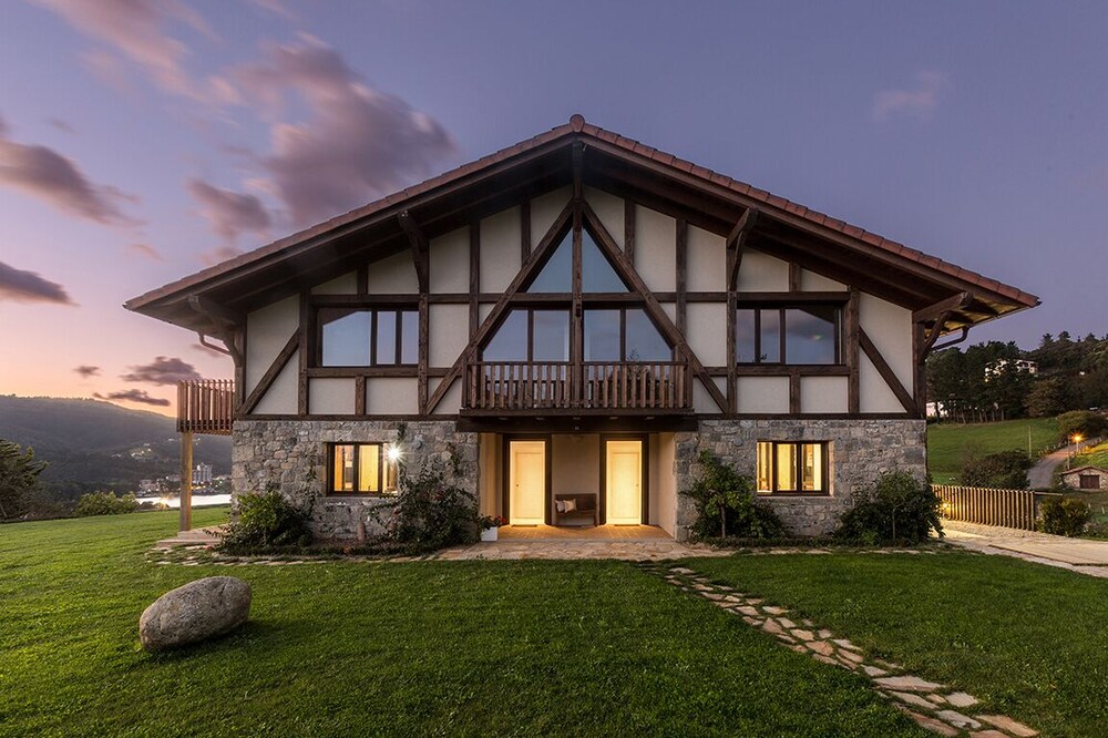 Kanala Andreak House