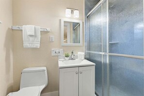 Unclassified image, 5 of 58, button - 🌊 Coastal Dream Beach House | Private Path to Sand • Single Level ➠ 19622 (Indian Shores)