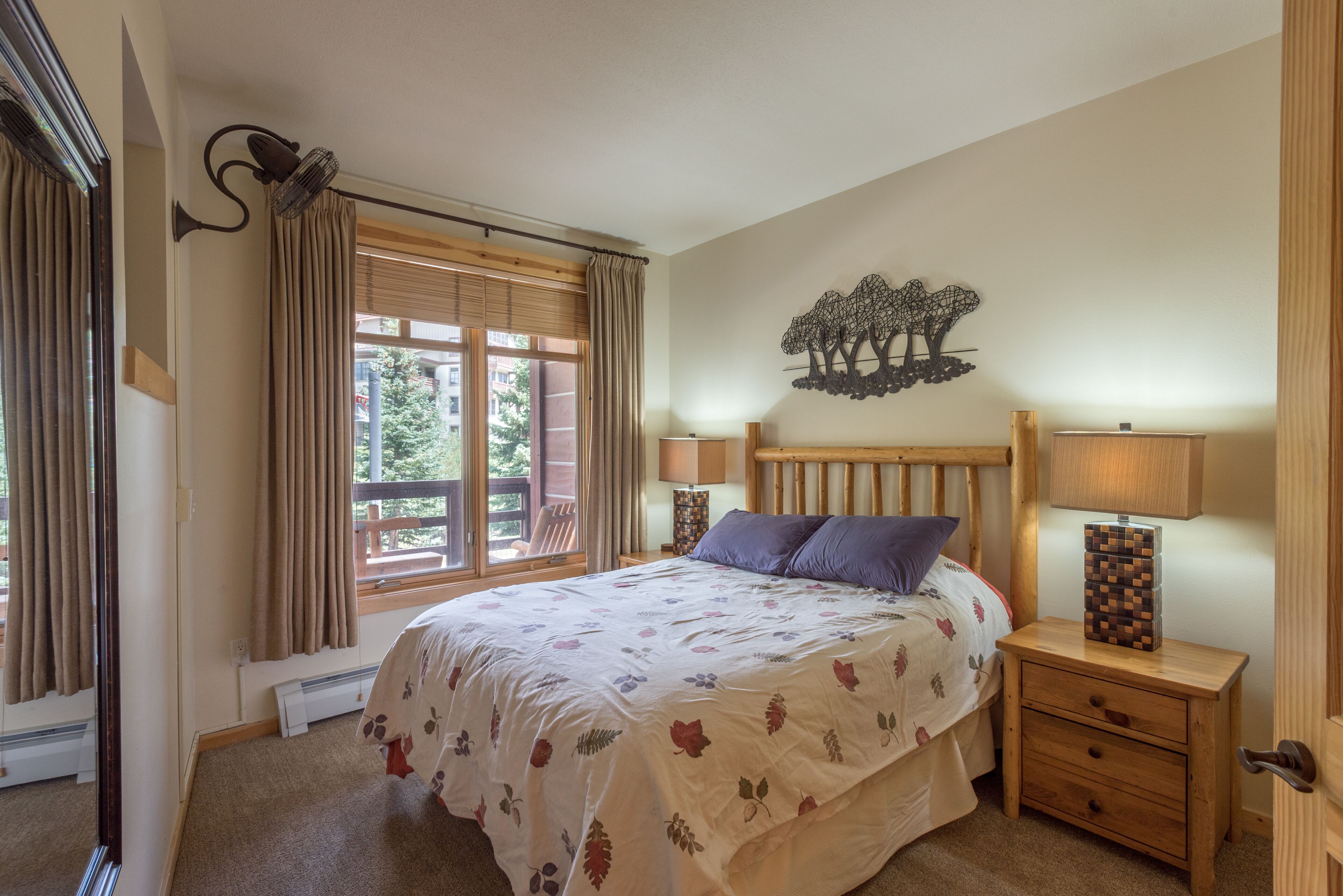 Beautiful one bedroom condo in the heart of the center village.