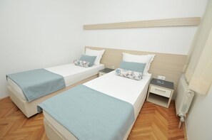 1 bedroom, in-room safe, iron/ironing board, free WiFi