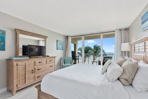 1 dormitorio, tabla de planchar con plancha, wifi y ropa de cama