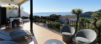 Holiday rental apartment with swimming pool in Begur, Aiguablava