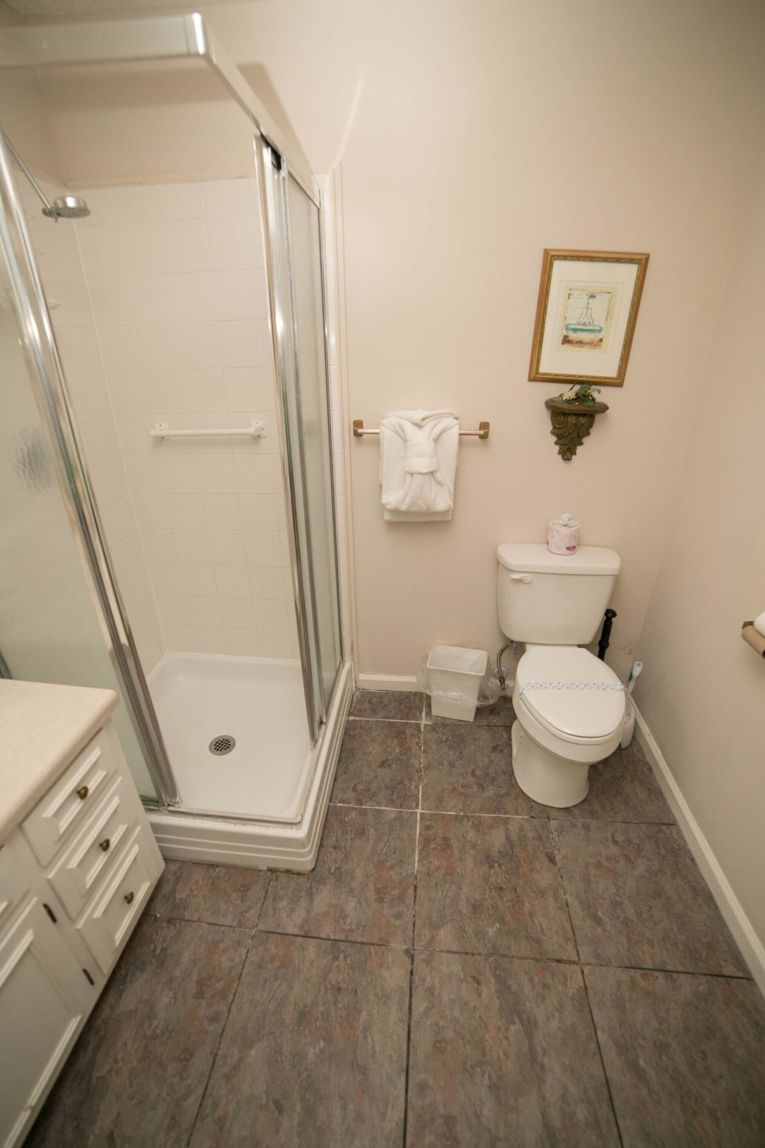 Happy Hollow cabin is a perfect family getaway in the Smoky Mountains.