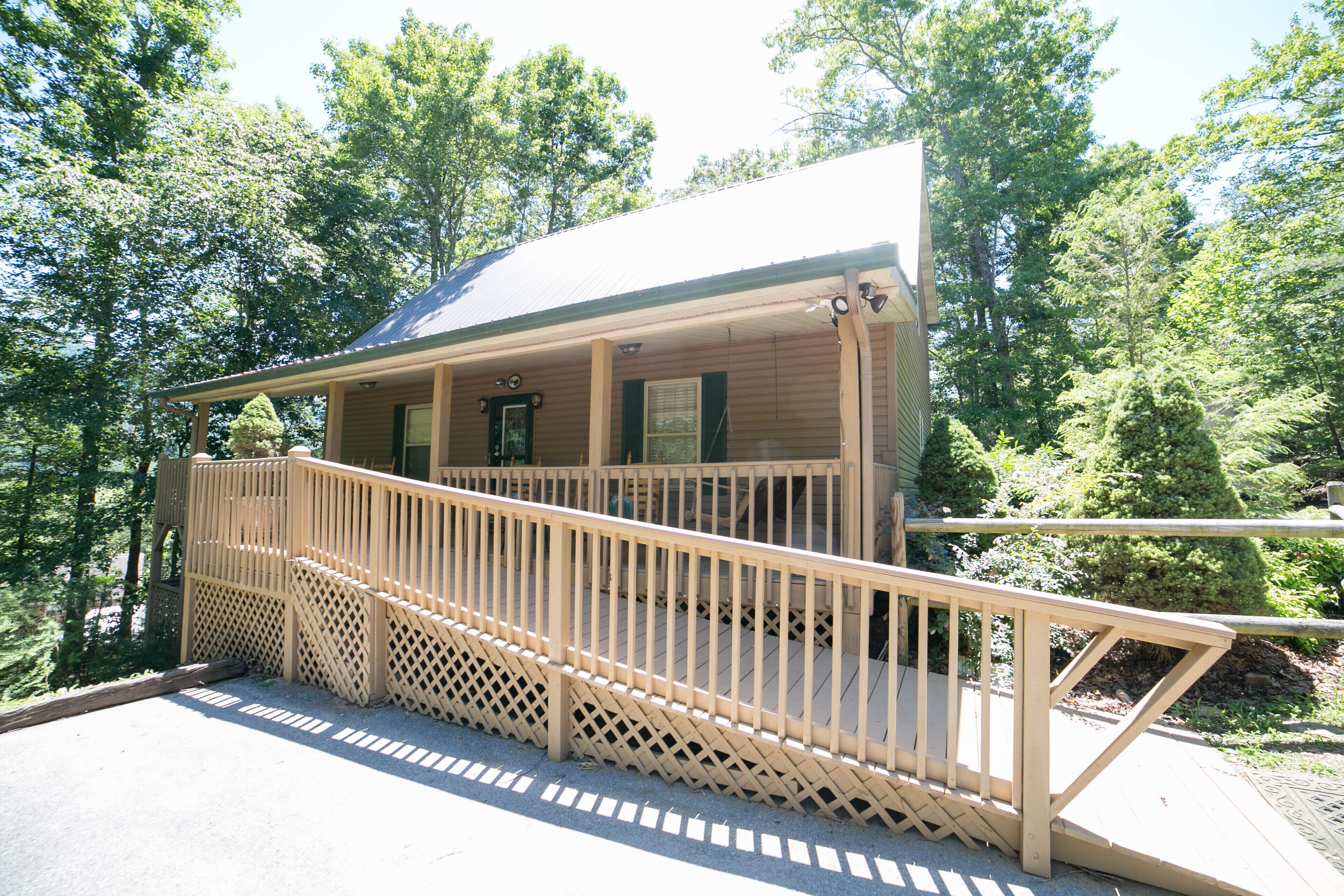 Happy Hollow cabin is a perfect family getaway in the Smoky Mountains.