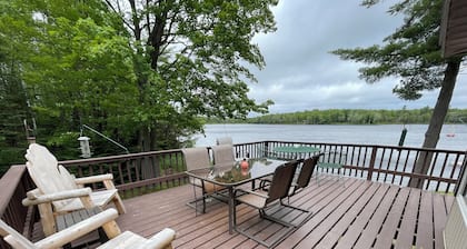 Spectacular Fall Color View! Dock,Swimming, great Fishing, boat, canoe, kayaks!