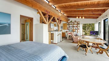 1 chambre, bureau, fer et planche à repasser, Wi-Fi gratuit