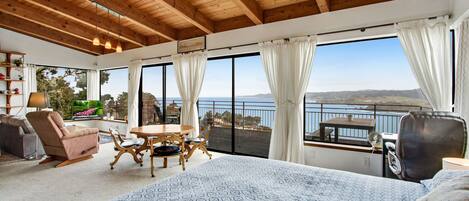 Skrivebord, strygejern/strygebræt, gratis Wi-Fi, sengetøj