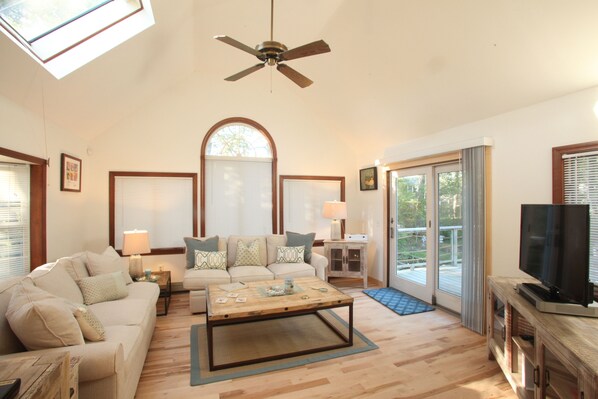 Smart TV, fireplace, video games, DVD player