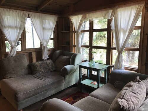 Cabana with Jacuzzi next to the Montealto Ecological Reserve