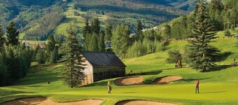 CRBC-Best location! Ski In-Out, Steps to Ski School, Shops, Restaurants, Golf!