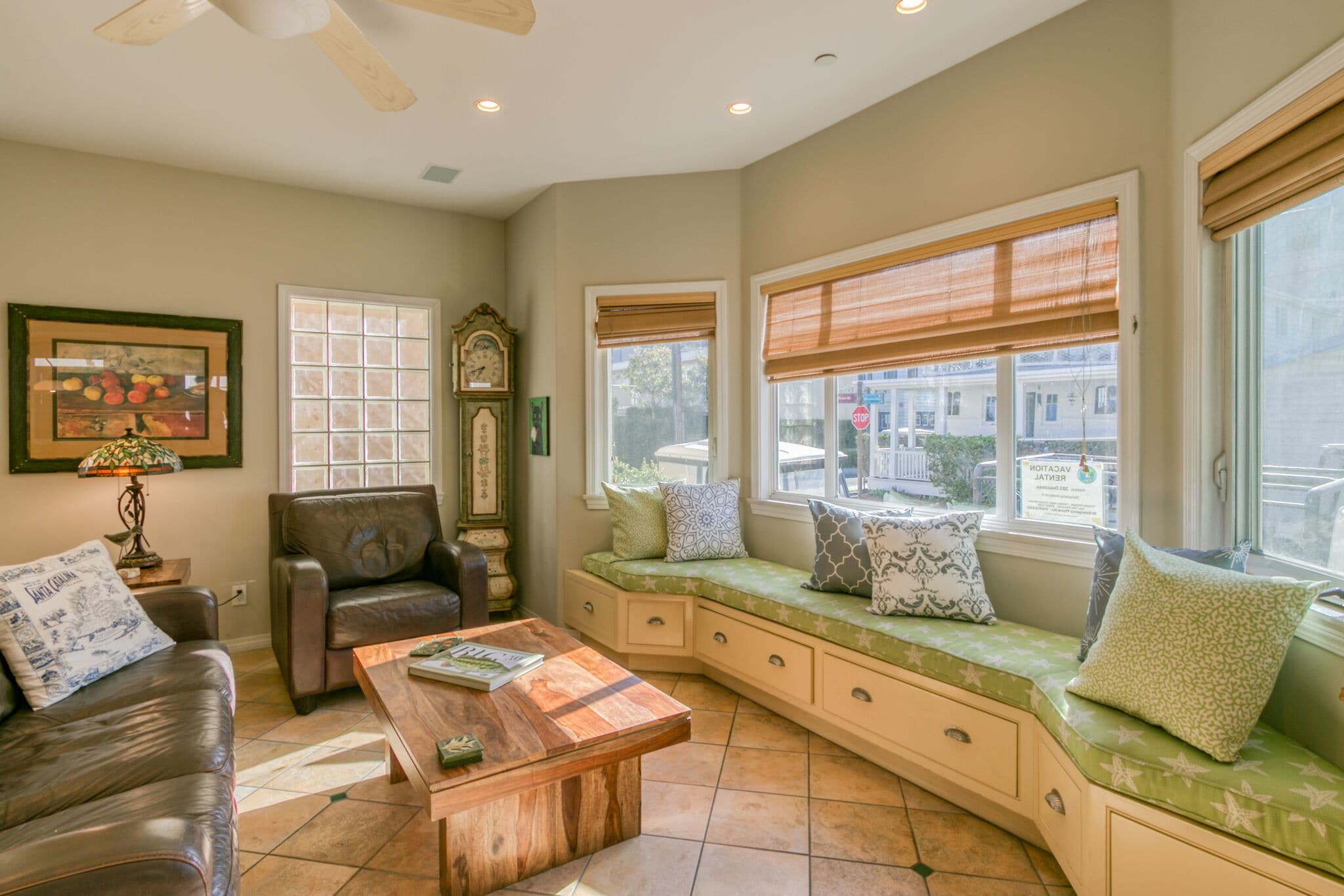 203d: Beautiful Custom Built Home, 1 Block From The Beach/shopping, A/c Wifi - 2 - Avalon, CA