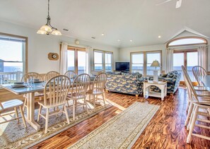 Dining - Waterfront/Private Pier, Water Access/Pool&Tennis club/Kayaks/SUP/ping-pong (Avon)